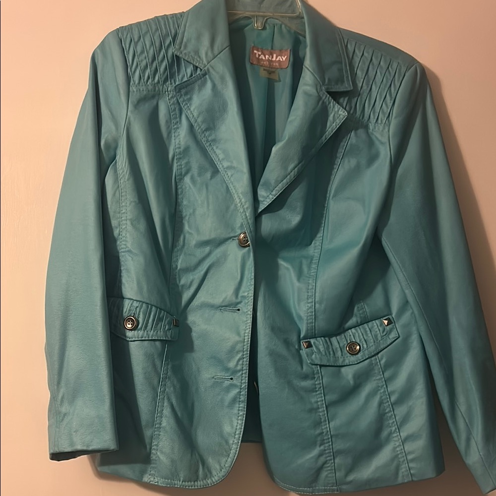 TanJay Blue Blazer with Notched Lapel and Quilted Shoulders